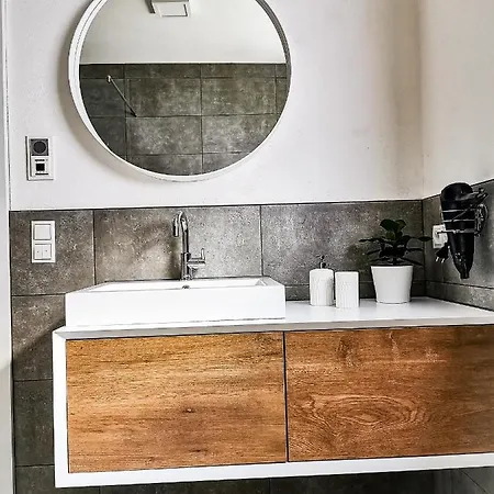 Pair Im Dorf Apartment *